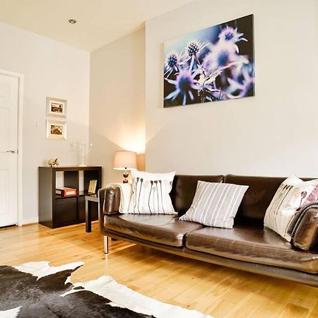 Joivy Bright Royal Mile Apartment Edimburgo Exterior foto